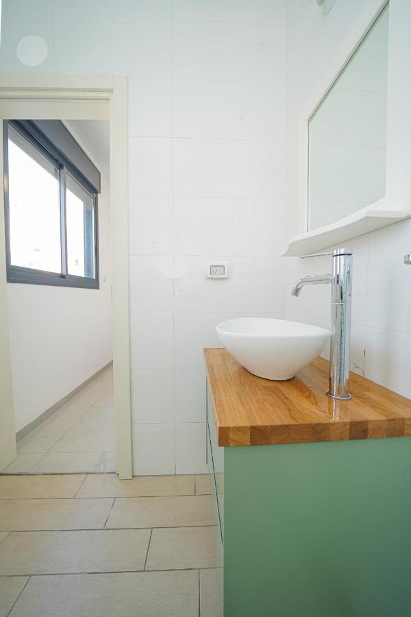 Maorissimo Tower Apartman Akkó Kültér fotó