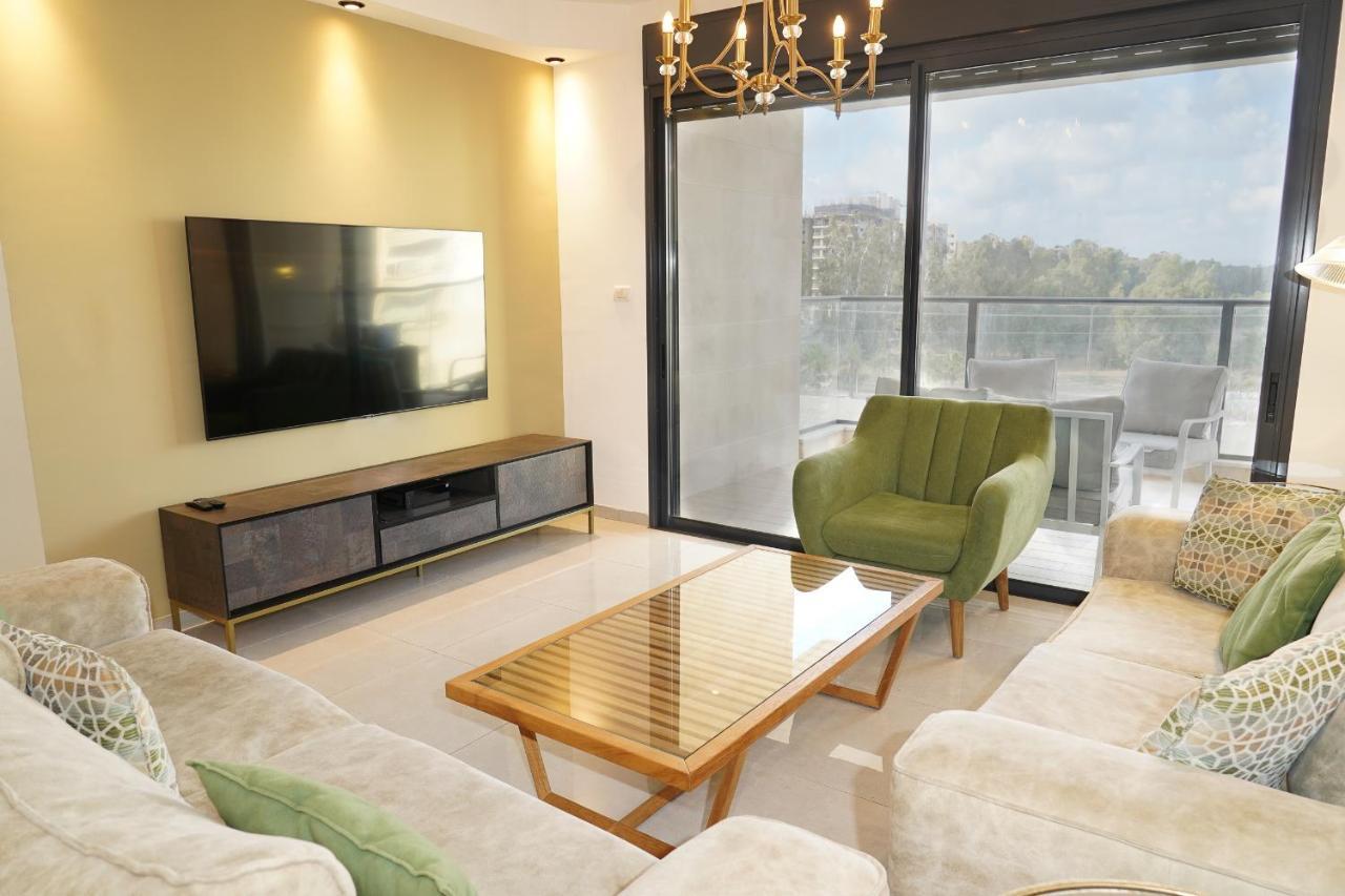 Maorissimo Tower Apartman Akkó Kültér fotó