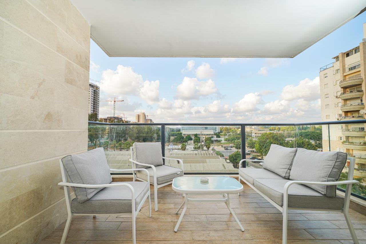 Maorissimo Tower Apartman Akkó Kültér fotó