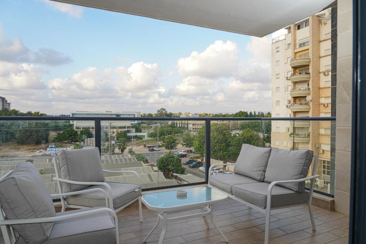 Maorissimo Tower Apartman Akkó Kültér fotó